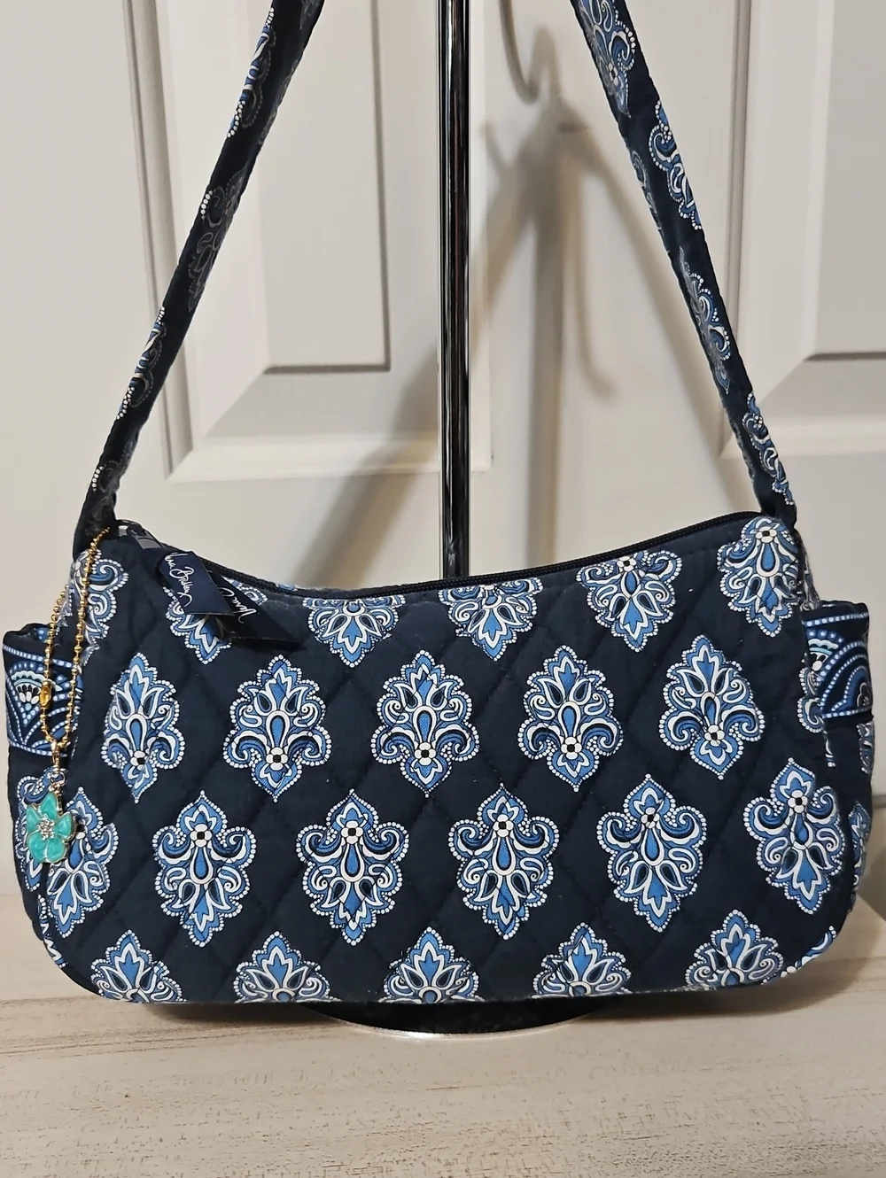 Vera Bradley EUC Navy Blue Quilted Shoulder Bag Includes Charm